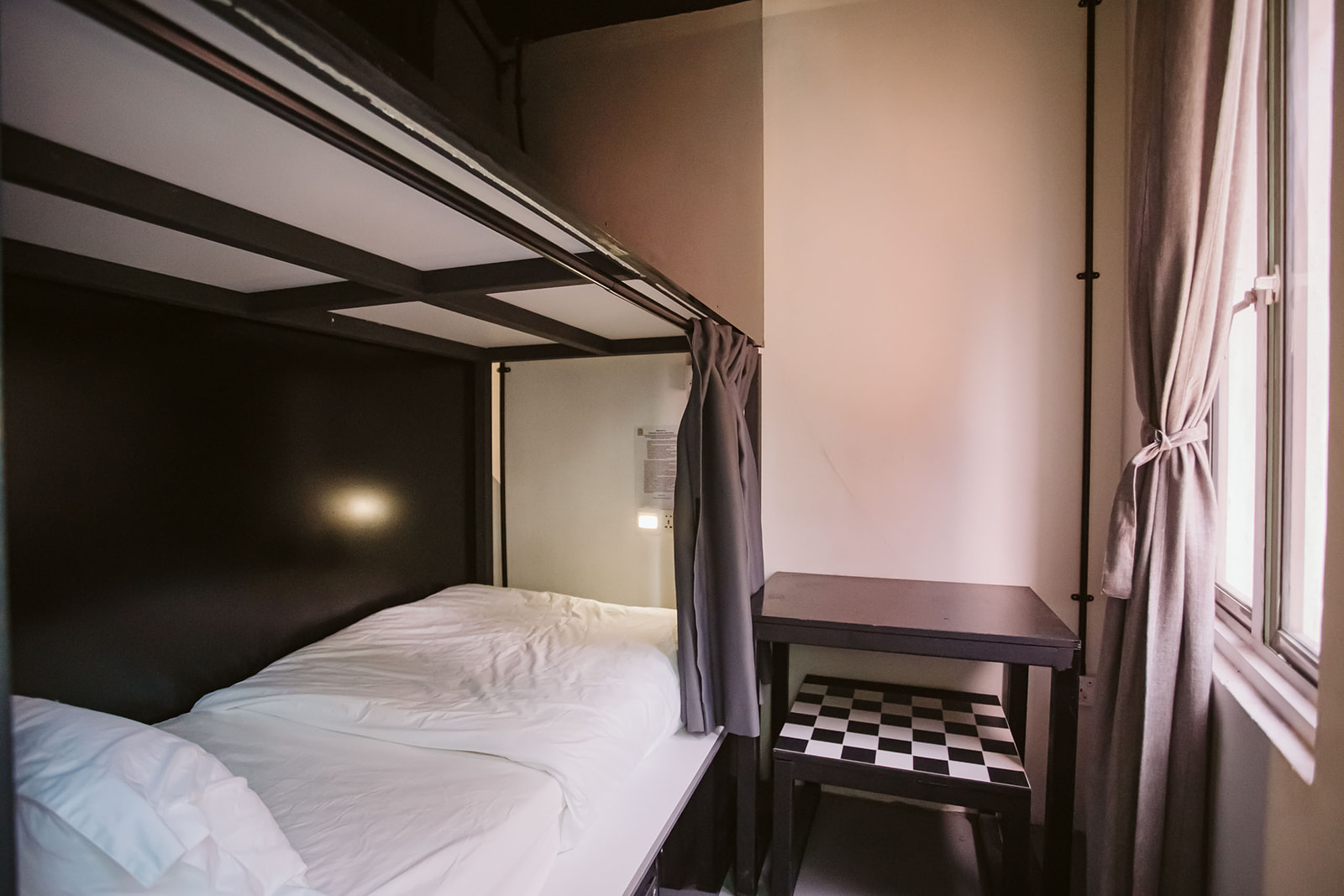Room Interior Bed 05 (Single Capsule)